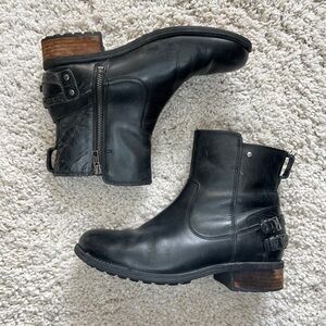UGG Orion Moto Biker Boots Black Leather Lugg Sole